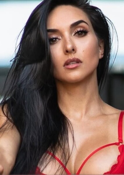 Vanessa Serros photo