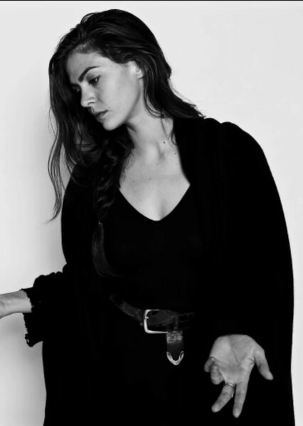 Vera Sola photo