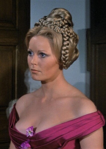 Veronica Carlson photo