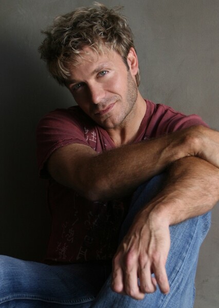 Vic Mignogna photo