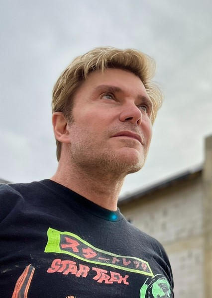 Vic Mignogna photo