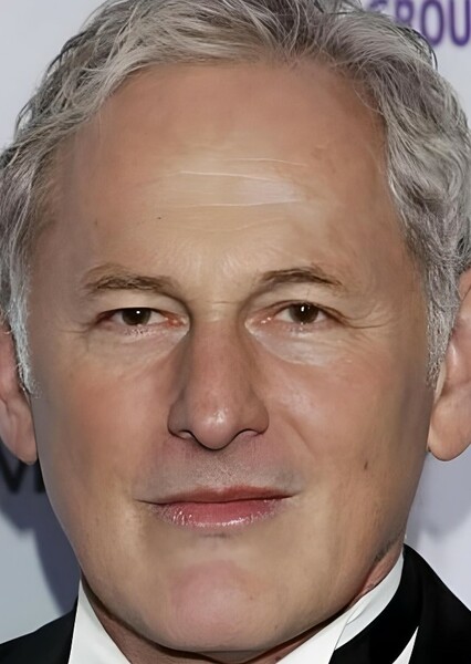 Victor Garber photo