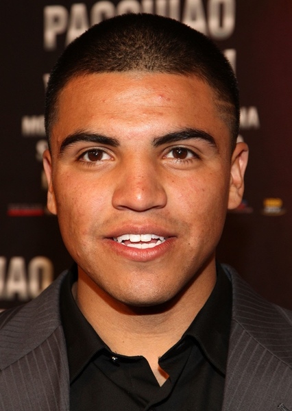 Victor Ortiz photo