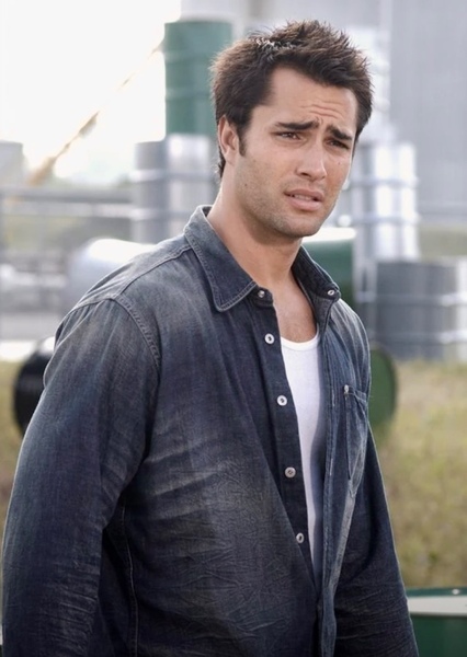 Victor Webster photo