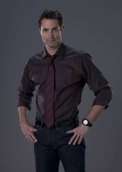 Victor Webster photo