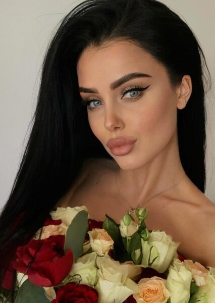 Victoria Chebotar photo