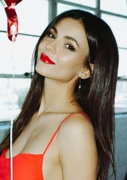 Victoria Justice photo