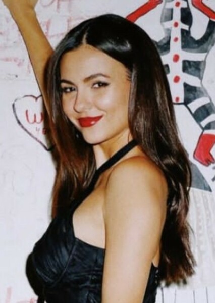 Victoria Justice photo