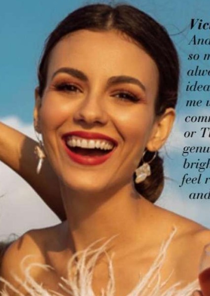 Victoria Justice photo