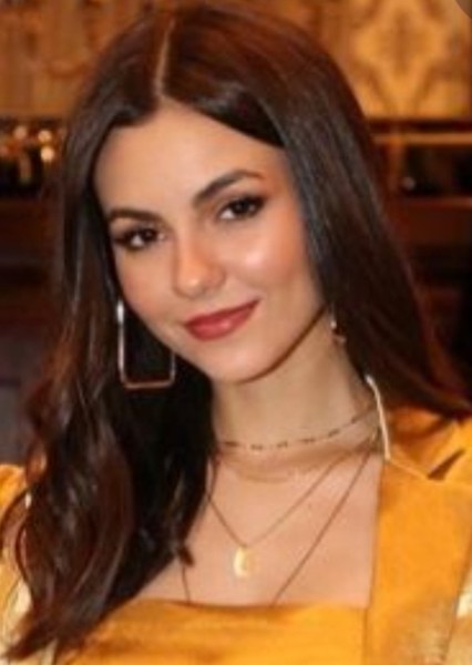 Victoria Justice photo