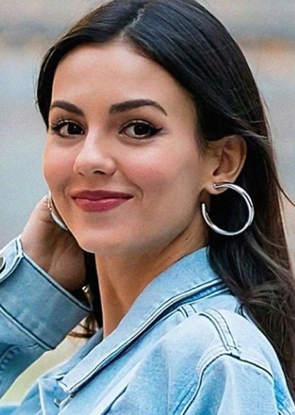 Victoria Justice photo