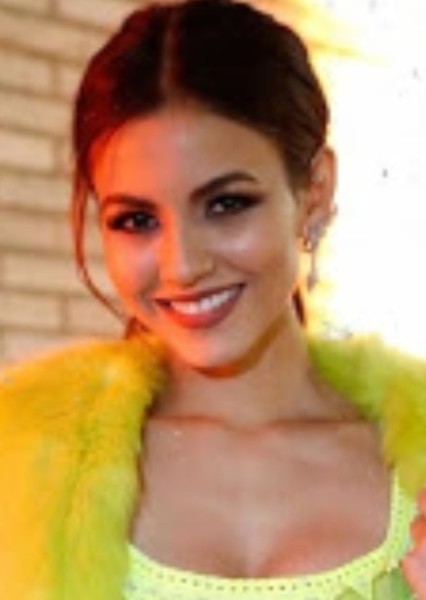 Victoria Justice photo