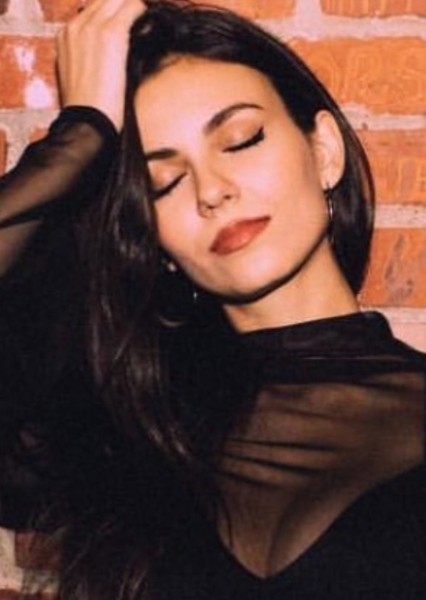 Victoria Justice photo