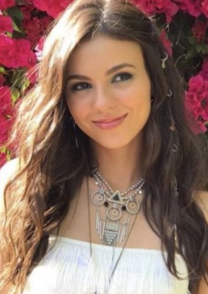 Victoria Justice photo