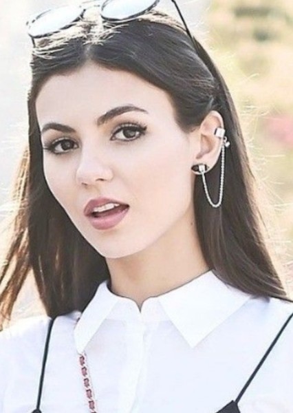 Victoria Justice photo