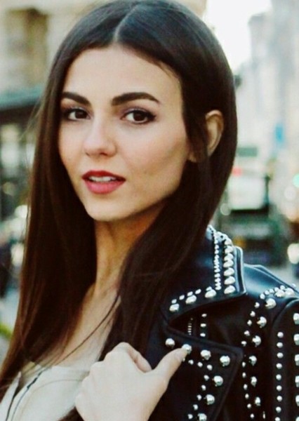Victoria Justice photo
