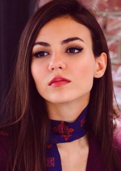 Victoria Justice photo