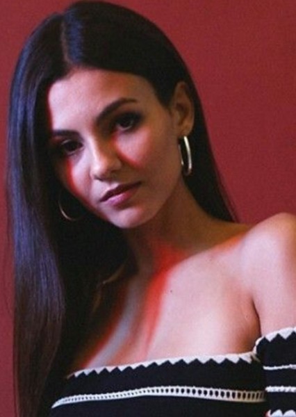 Victoria Justice photo
