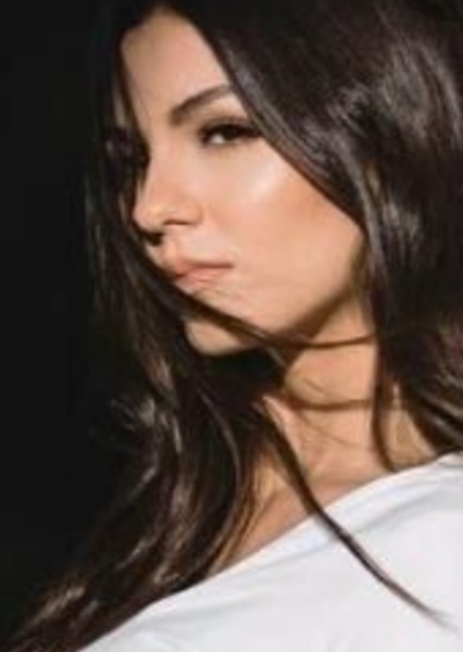 Victoria Justice photo
