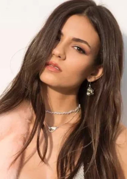 Victoria Justice photo