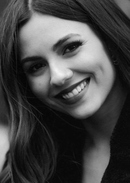 Victoria Justice photo