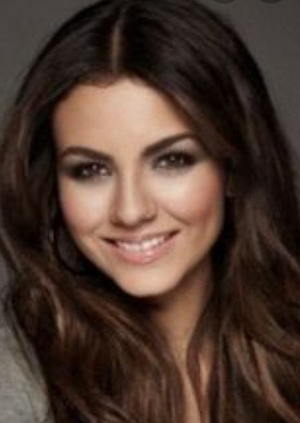 Victoria Justice photo