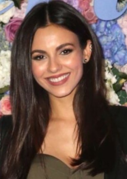 Victoria Justice photo