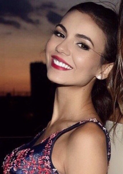 Victoria Justice photo