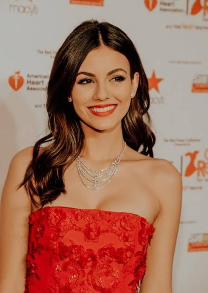 Victoria Justice photo