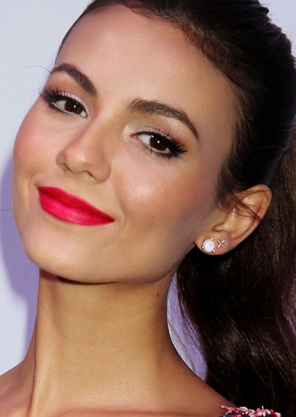 Victoria Justice photo