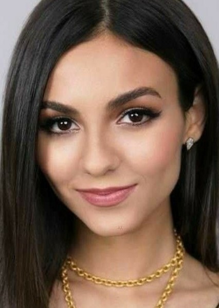 Victoria Justice photo