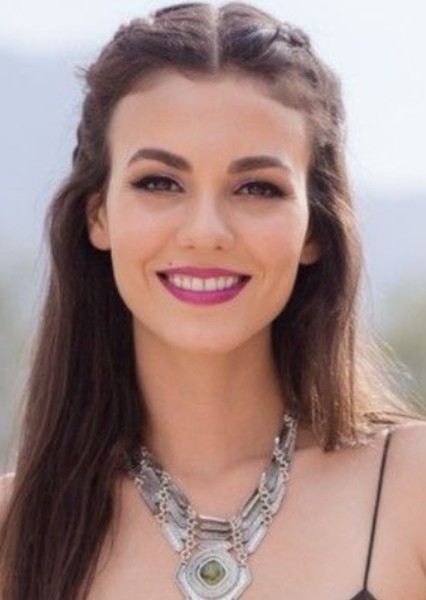 Victoria Justice photo