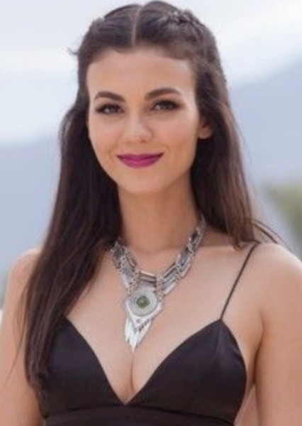 Victoria Justice photo