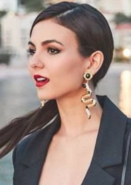 Victoria Justice photo