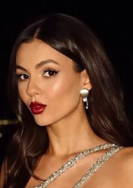 Victoria Justice photo