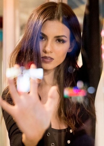 Victoria Justice photo