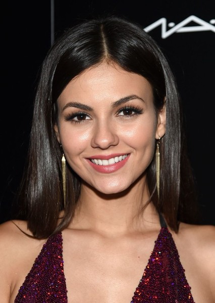 Victoria Justice photo