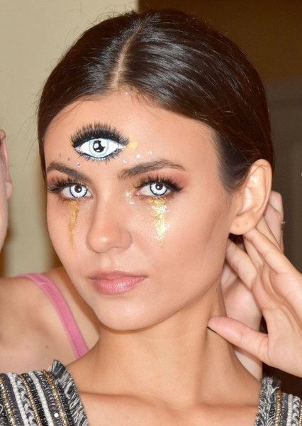 Victoria Justice photo