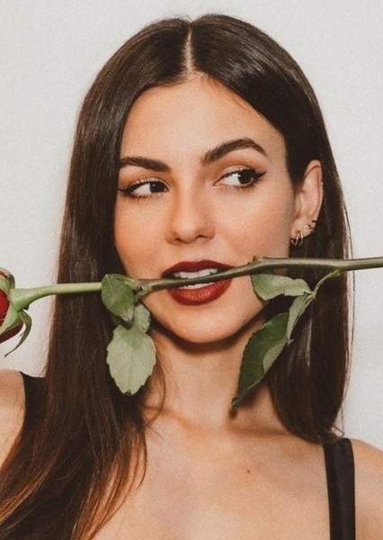 Victoria Justice photo