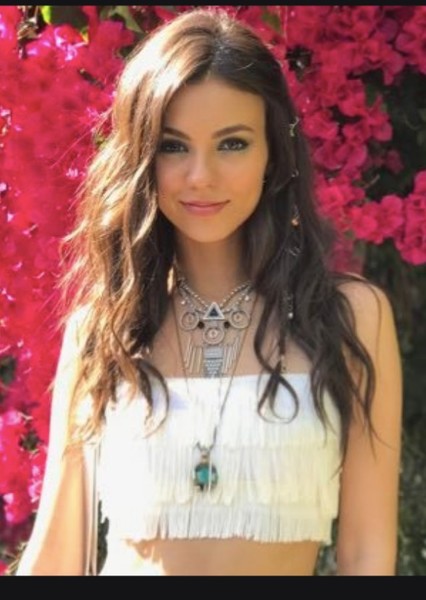 Victoria Justice photo