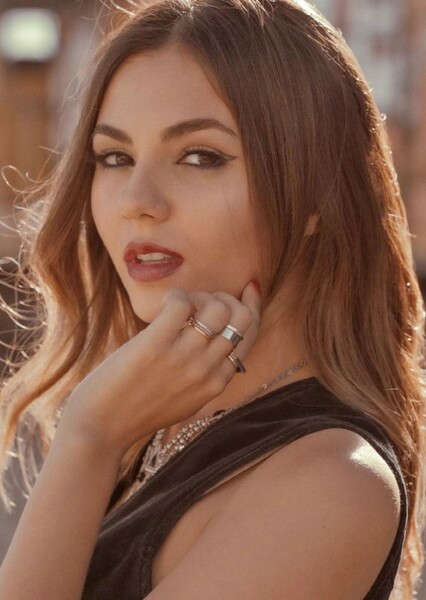 Victoria Justice photo