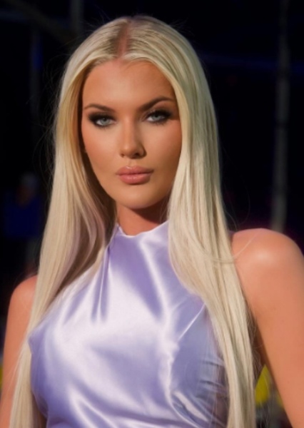 Victoria Kjær Theilvig photo