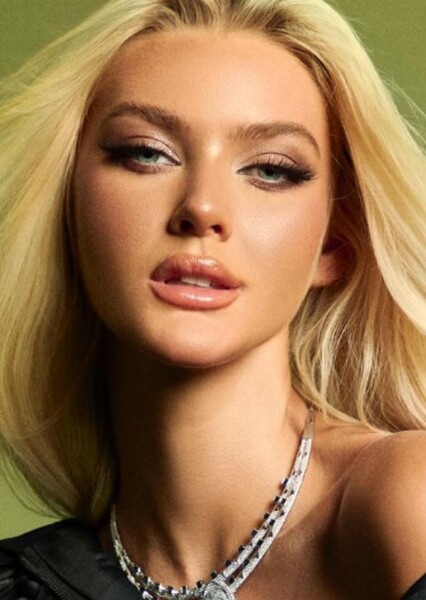 Victoria Kjær Theilvig photo