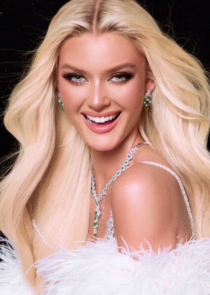 Victoria Kjær Theilvig photo