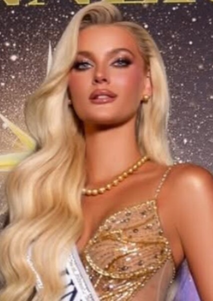 Victoria Kjær Theilvig photo