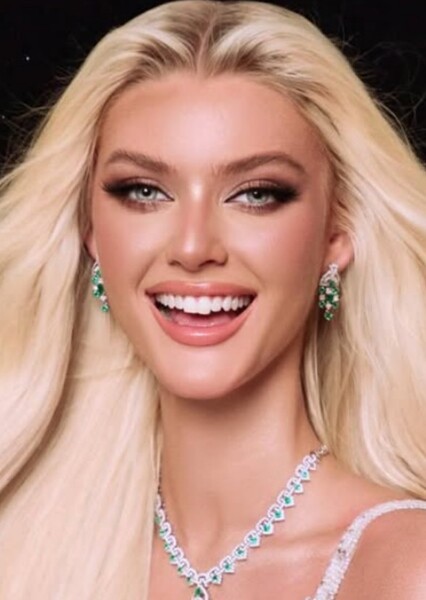 Victoria Kjær Theilvig photo