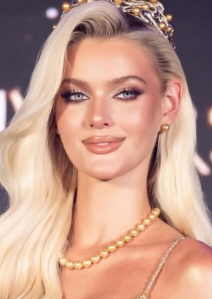 Victoria Kjær Theilvig photo