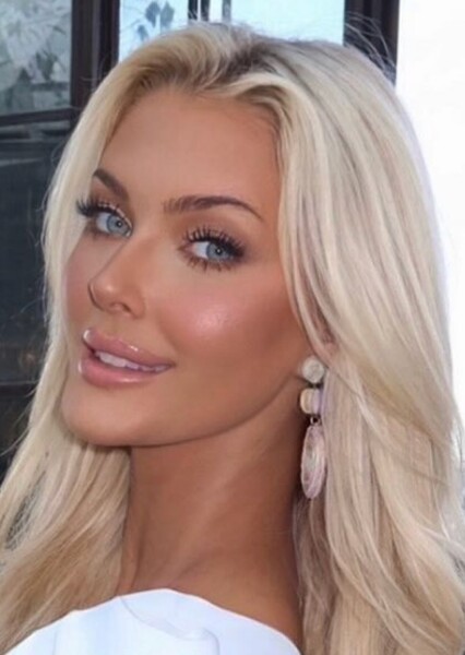 Victoria Kjær Theilvig photo