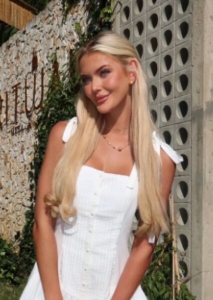 Victoria Kjær Theilvig photo