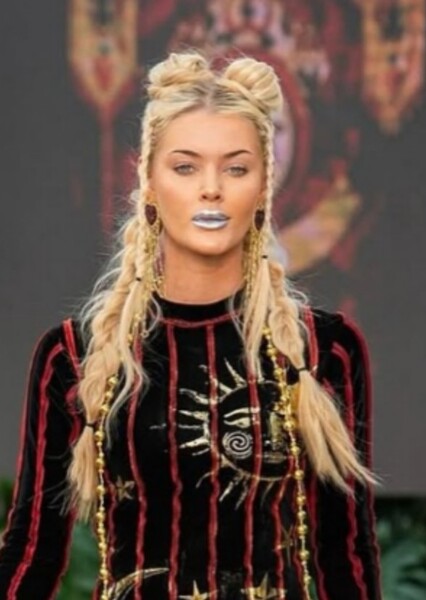 Victoria Kjær Theilvig photo